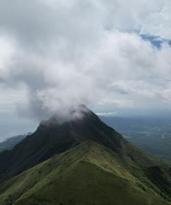 Хребет Жданко