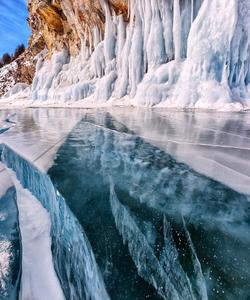 Лед Байкала