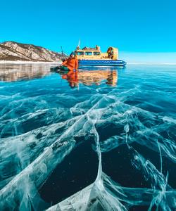 Лед Байкала