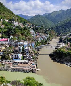 Слияние двух рек Алакнанда и Бхагиратхи 