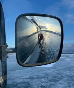 Катание на хивусе по Байкалу