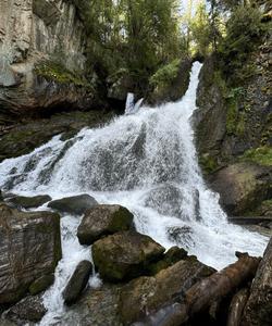 Большой Уларский водопад