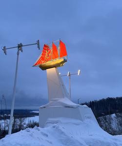 Памятник «Алые паруса» в городе Кирове