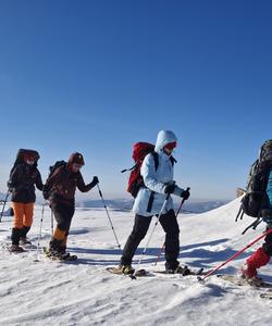 Тур на снегоступах к Каракольским озерам на Алтае