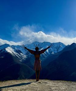 Арт-объект Танец с кинжалами