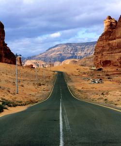 Пустынный ландшафт Аль-Улы