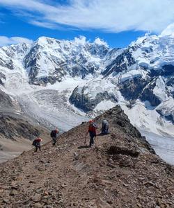 Безенгийский ледник