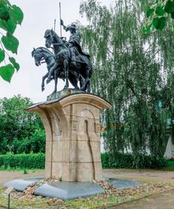 Памятник князьям Борису и Глебу в городе Дмитров
