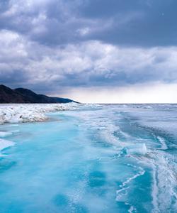 Лед Байкала