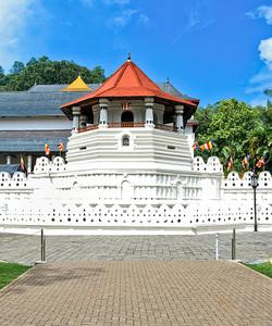 Храм Зуба Будды, Шри-Ланка