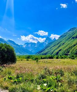 Тур по Домбаю