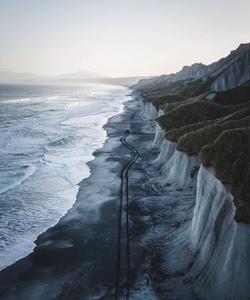 Белые скалы на Итурупе