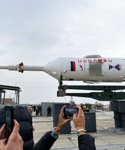 Установка ракеты-носителя «Союз»