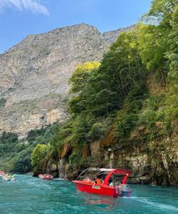 Катер по Сулакскому каньону