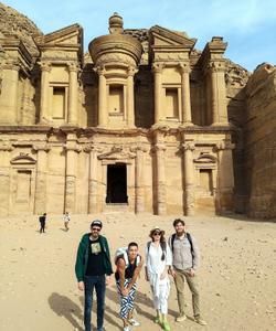 Ад-Дэйр — набатейский скальный храм 