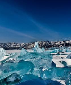 Ледяные торосы на Байкале