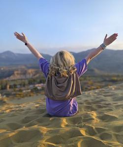 Бархан Сарыкум