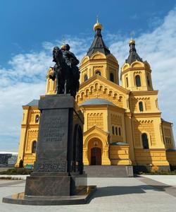 Памятник Александру Невскому в Нижнем Новгороде