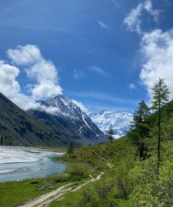 Гора Белуха