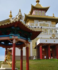 Золотая обитель Будды Шакьямуни, Элиста