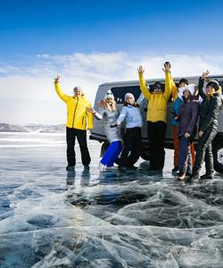 Экскурсия по льду Байкала