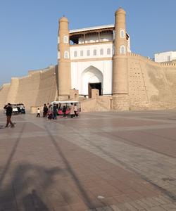 Крепость Арк в Бухаре