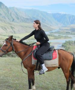 Конная прогулка в Алтае