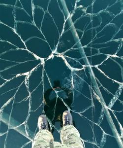 Лед Байкала