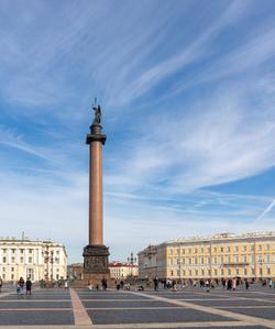 Дворцовая площадь в Санкт-Петербурге