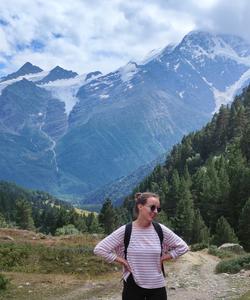 Туристы в Приэльбрусье