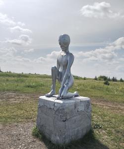 Молёбка памятник Алешеньке