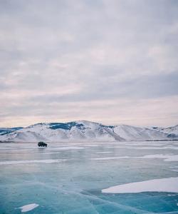 Джип-тур по льду Байкала