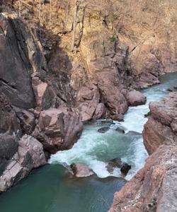 Гранитный каньон