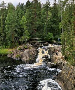 Водопады Ахинкоски (Тохмайоки) в Карелии