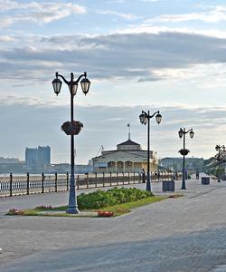 Петровская набережная Волги