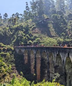 Девятиарочный мост