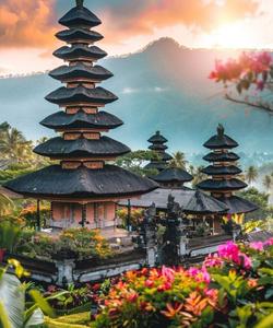 Храм Улун Дану