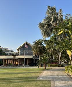 Пляжи Ялонгбэй 