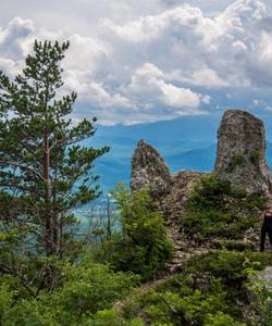 Скала Чертов палец