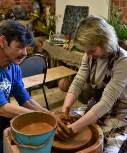 работа за гончарным кругом