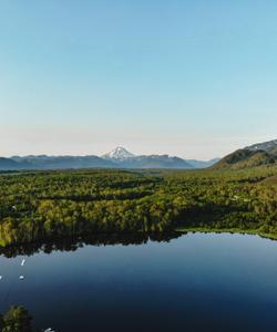 Курильское озеро на Камчатке