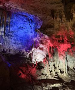 Пещера Прометея