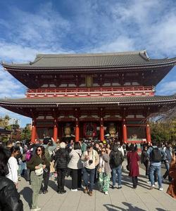 Храм Сэнсо-дзи в Токио, Япония