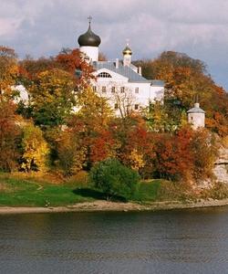 Рождество-Богородичный Снетогорский монастырь
