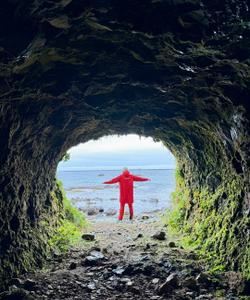 Морская пещера бухты Касатка