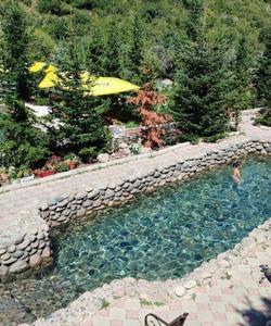 Комплекс с термальными бассейнами