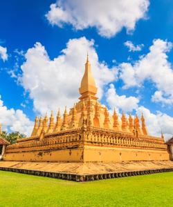 Буддийская ступа во Вьентьяне, Лаос 