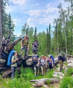 Поход по Поднебесным Зубьям