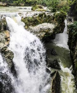 Водопад в Грузии