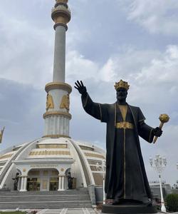 Монумент Независимости Туркменистана